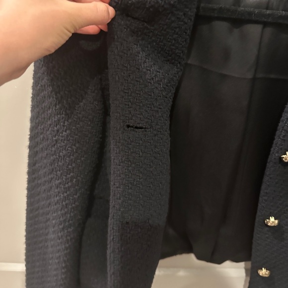 Old money Cotton Blend Tweed Jacket black with gold buttons

 Lady jacket Mango - Picture 13 of 15